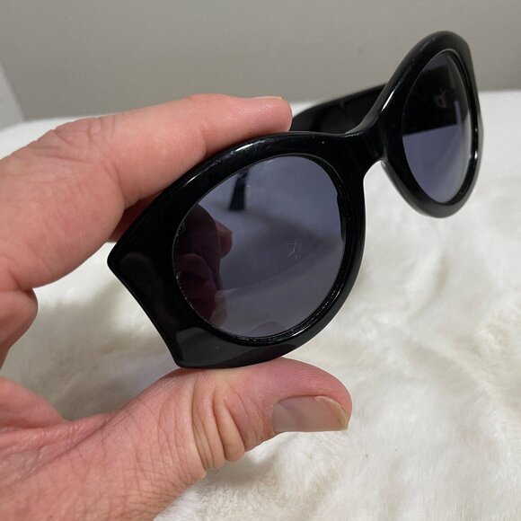 CHANEL Black Sunglasses with Gold Accents main image 9